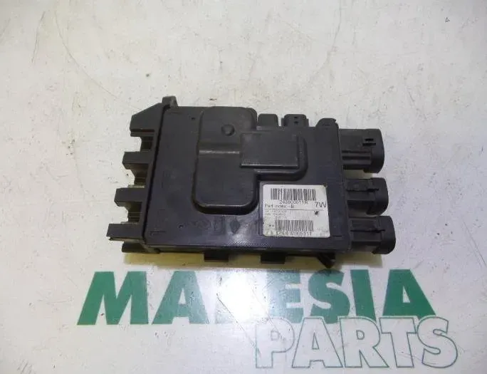 RENAULT Megane 3 generation (2008-2020) Control Unit 243800011R 26974678