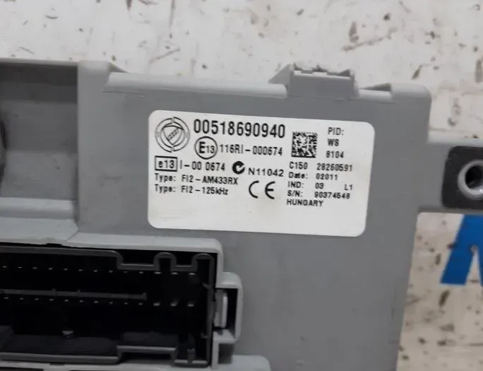 FIAT Grande Punto 2 generation (2008-2011) Engine Control Unit ECU 00518690940,51865544,51869094,52034844,518807580,51880758 27254084