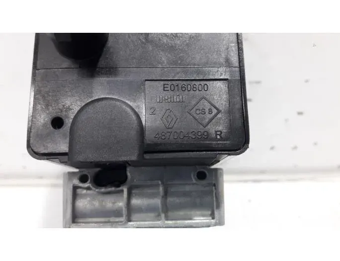 RENAULT Clio 4 generation (2012-2020) Блок управления двигателем 231A03439R,237104736R,237105499R,237107175R,V29072784A,V29005485E,160930726,284B18663R,A2C92226605,487004399R 27655949