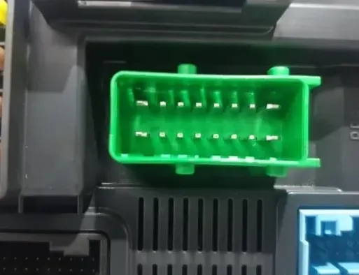 PEUGEOT 308 T9 (2013-2021) Engine Control Unit ECU 9809478580,9806460480,1614103080,1611717580,9663123380,9674001080,9807054180,980705418002,967400108002,1610807880,0281031043 27657848