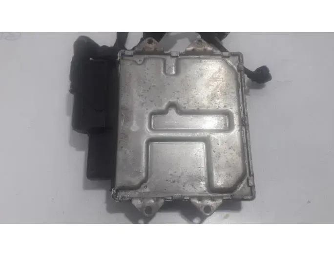 FIAT Punto 3 generation (2005-2020) Engine Control Unit ECU 00518690940,52034844,51880758 27743743