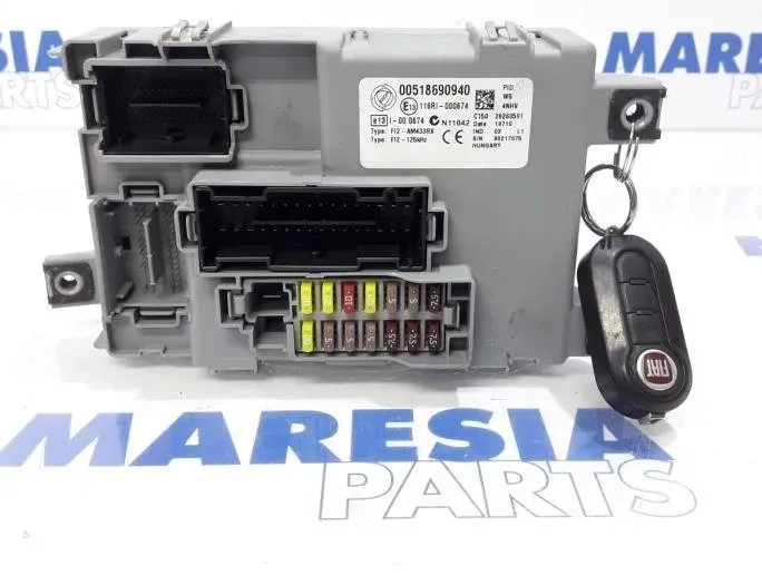 FIAT Punto 3 generation (2005-2020) Fuse Box 00518690940 27772502