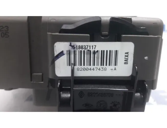 RENAULT Espace 4 generation (2002-2014) Блок предохранителей 518837117,8200447438 27778857