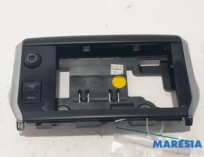 PEUGEOT 208 Peugeot 208 (2012-2015) Control Unit 44557M,96758773XU,1131281X 27831337
