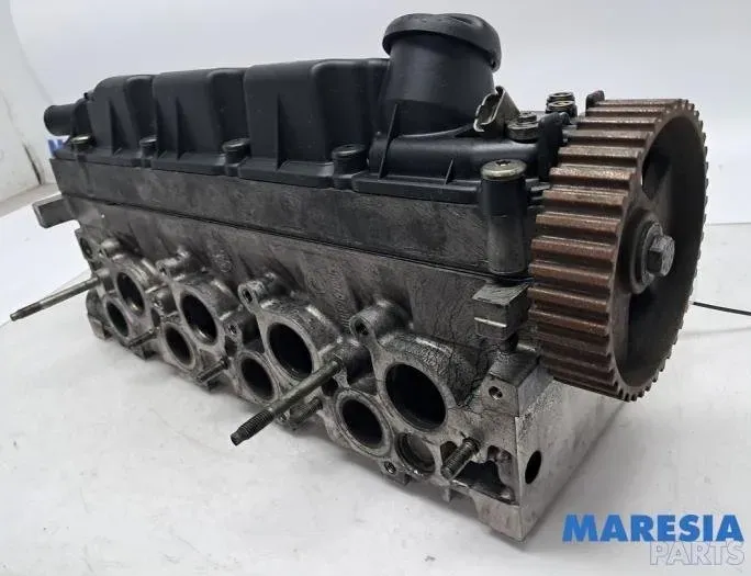 CITROËN C5 1 generation (2001-2008) Engine Cylinder Head 0200GE,0200GN 30395260
