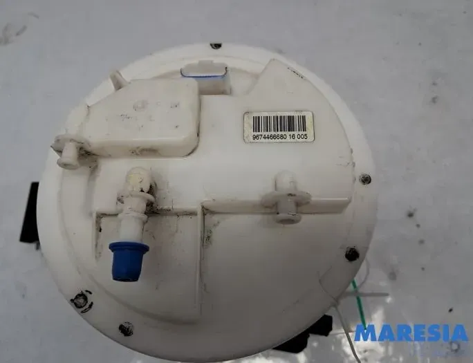 PEUGEOT 2008 1 generation (2013-2020) Топливный насос 9674466680,9633283880,153130 33156396