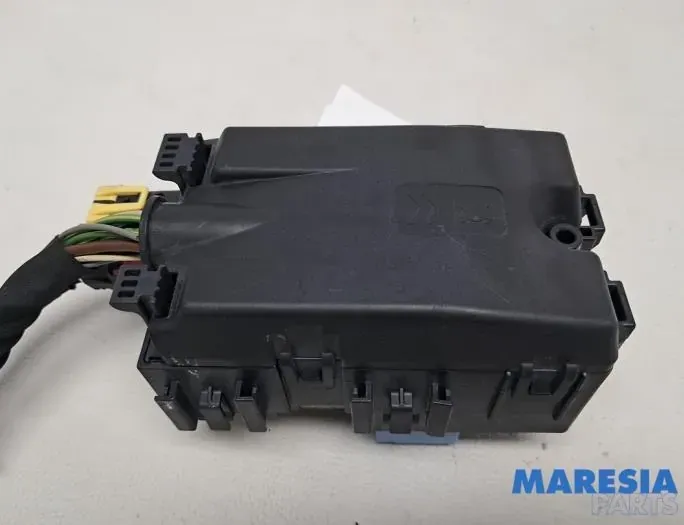 PEUGEOT 308 T9 (2013-2021) Pojistková skrinka 9806192580,66652X,26505 33480973