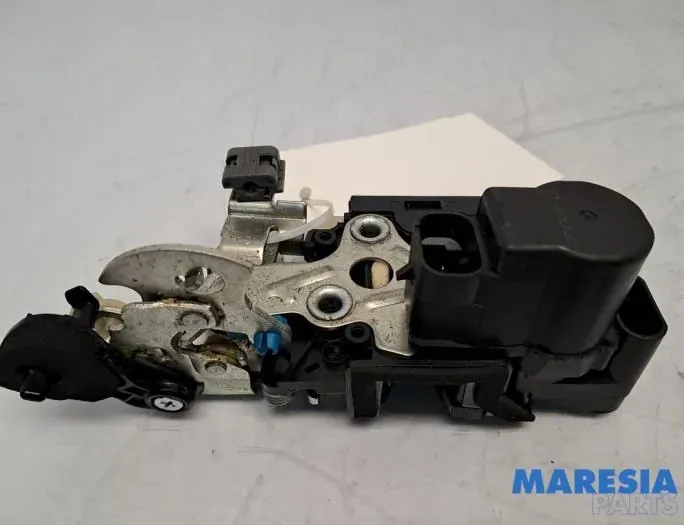 OPEL Karl 1 generation (2015-2020) Ostatné časti karosérie A081876,95380558 33531190