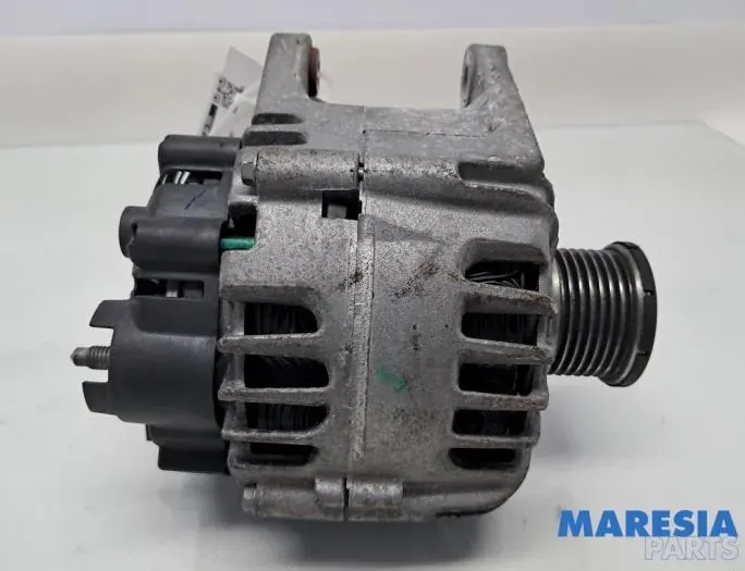 RENAULT Clio 4 generation (2012-2020) Alternátor 231007842R,231006677R,2115083545 33989571