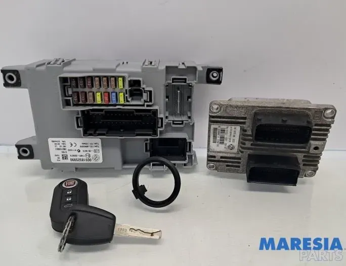 FIAT 500 2 generation (2008-2024) Engine Control Unit ECU 51847332,46528244,00518525990,51852599,52002938,0099847,28210051,000674,130856003609,32344055 34023580