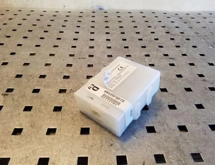 SUBARU Forester SH (2007-2013) Блок управления центральным замком 88035FG010 26168221