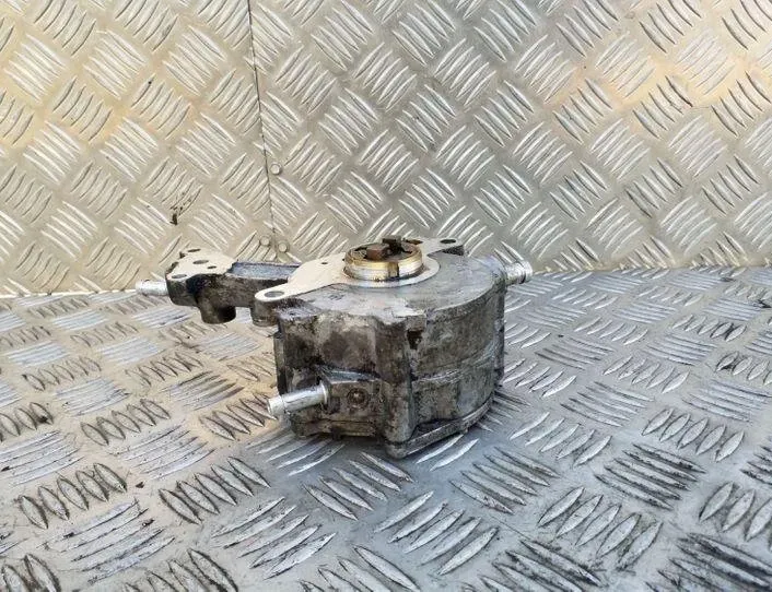 VOLKSWAGEN Polo 4 generation (2001-2009) Вакуумный насос 038145209M 26174573