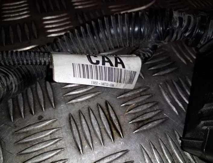 FORD Focus 3 generation (2011-2020) Fuse box EM5T14K733CAA,AV6T14A067AC 26180750