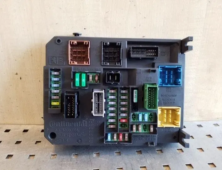 CITROËN C4 Picasso 2 generation (2013-2018) Блок предохранителей 9806687980,A2C32427600,A2C53383165 26202813