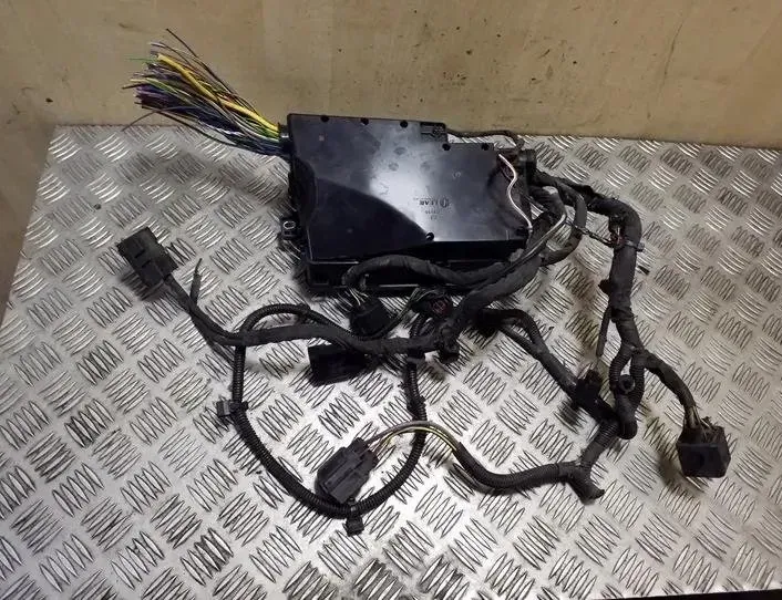 VOLVO V40 2 generation (2012-2020) Блок предохранителей 5B0Q10107,AV6T14A067AC 26217307