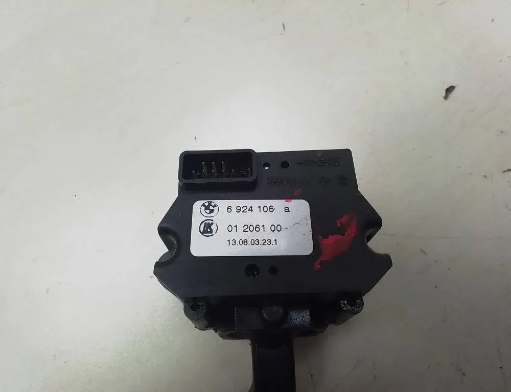 BMW 5 Series E60/E61 (2003-2010) Wiper Control 6924106 34194701