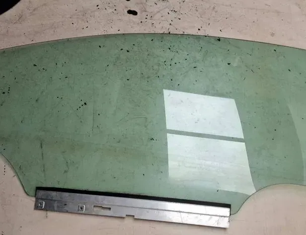 OPEL Astra J (2009-2020) Стекло передней левой двери 43R001582,E000199,AS2M3240DOT682 34186182