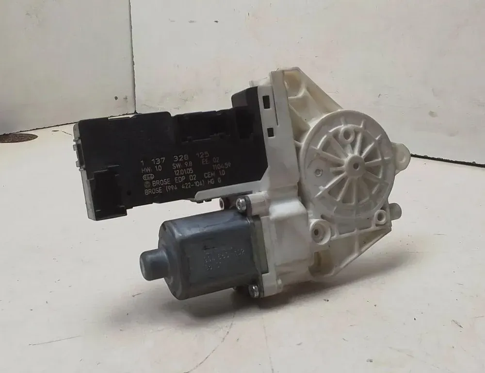 PEUGEOT 807 1 generation (2002-2012) Маторчик стеклоподъемника передней левой двери 1137328125,994650102 34193940