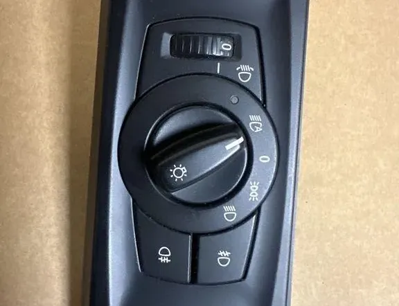 BMW 3 Series E90/E91/E92/E93 (2004-2013) Ovládacia jednotka vypínača svetlometu 6932792,300603100,33600101 34195955