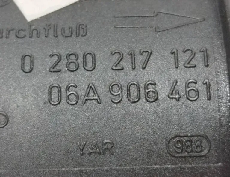 VOLKSWAGEN Bora 1 generation (1998-2005) Воздухомер воздушного фильтра 06A906461 33365922