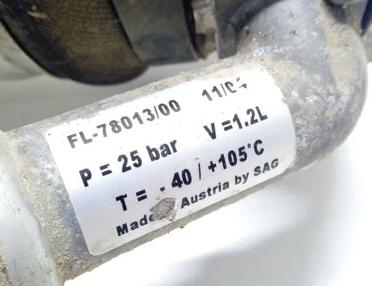 VOLKSWAGEN Phaeton 1 generation (2002-2016) pravý zadný pneumatický tlmič nárazov 3D0616002J 33382909