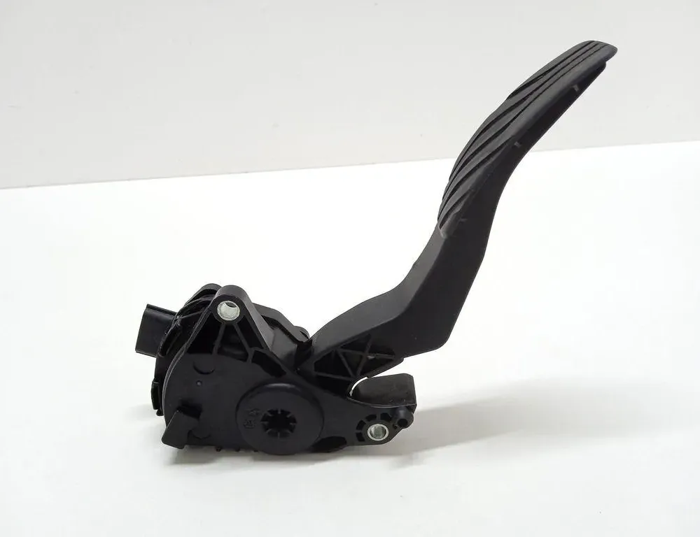 RENAULT Kadjar 1 generation (2015-2024) Педаль газа 180024BA0B 33385773