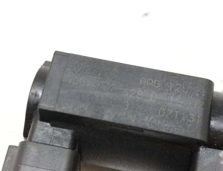 AUDI A6 C6/4F (2004-2011) Solenoidový ventil 059906628B 33478254