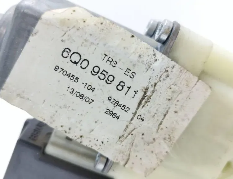 SEAT Cordoba 2 generation (1999-2009) Моторчик стеклоподъемника задней левой двери 6Q0959811 33505809