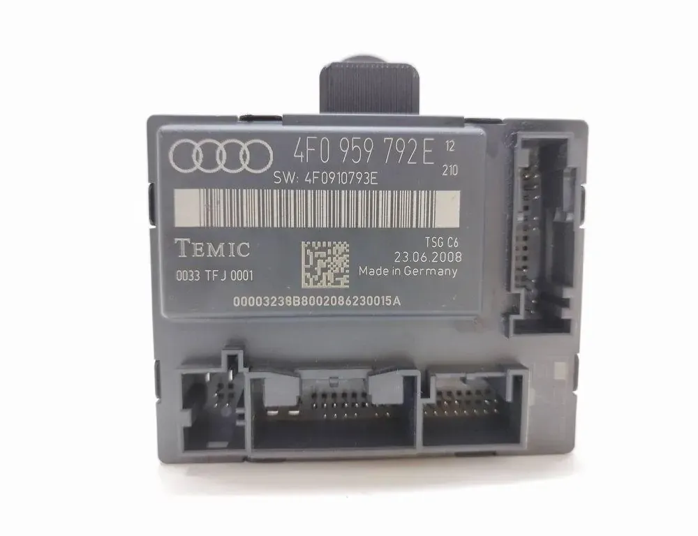 AUDI A4 B8/8K (2011-2016) Блок управления дверей задние правые 4F0959792E 33537613