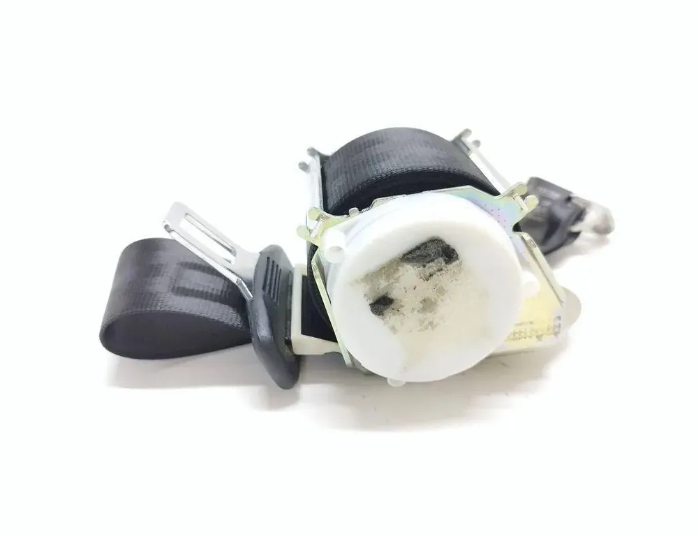 AUDI A3 8P (2003-2013) Rear Right Seatbelt 33030032C 33562009