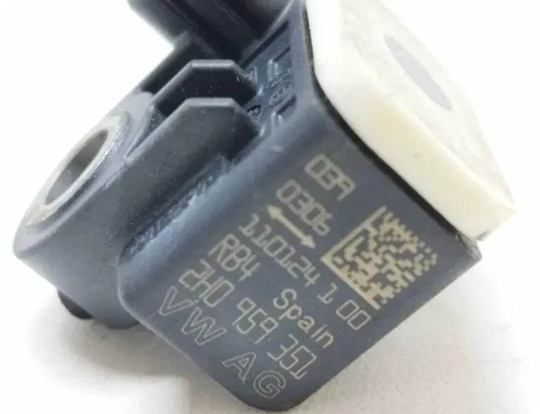 AUDI A4 B8/8K (2011-2016) Датчик удара передний левый 2H0959351 33582199