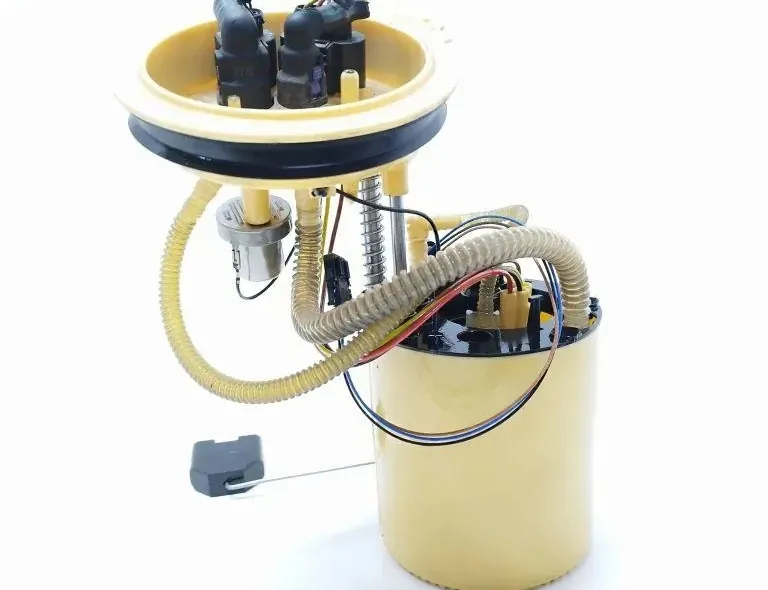 AUDI A6 C7/4G (2010-2020) V nádrži palivové čerpadlo 4G0919050 33610948