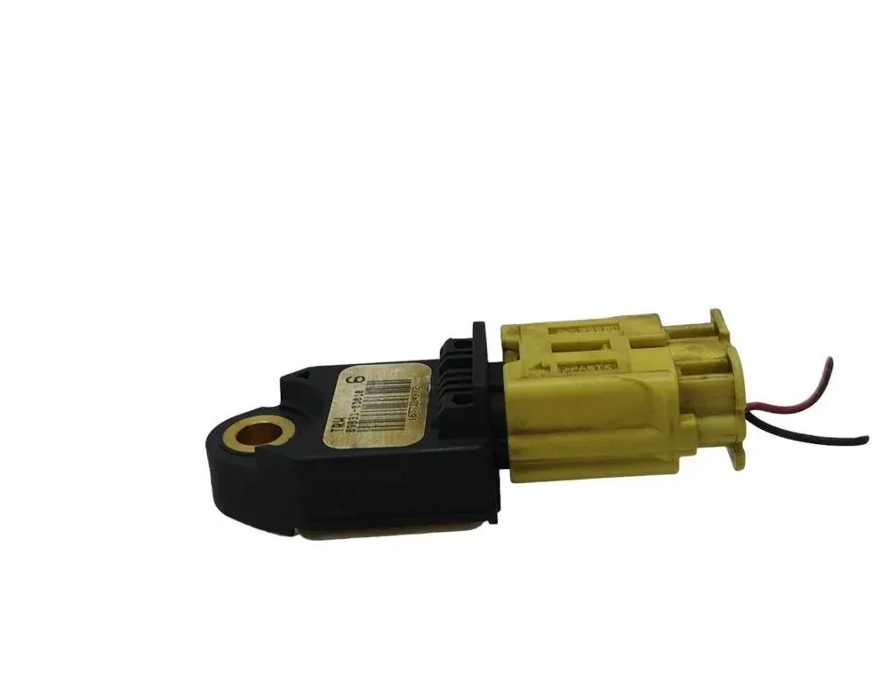 TOYOTA Yaris 2 generation (2005-2012) Right Side Impact Sensor 898310D010 33900453