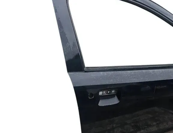 SUZUKI Alto 5 generation (1998-2020) Pravé predné dvere 33931600