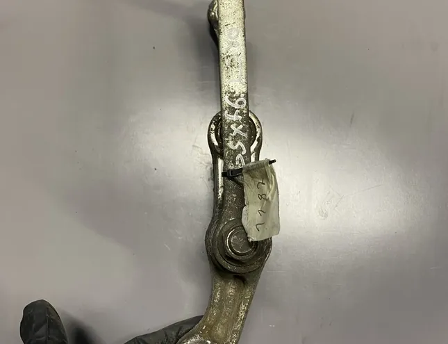 SUZUKI GSX Zadná zavesenie 6260008810,6264108F00 18083141