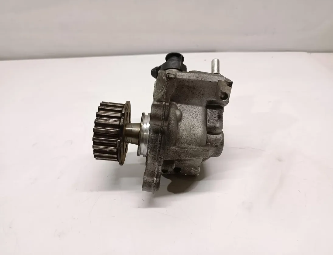 PEUGEOT 2008 2 generation (2019-2023) Fuel Pump 9811347380 30223902