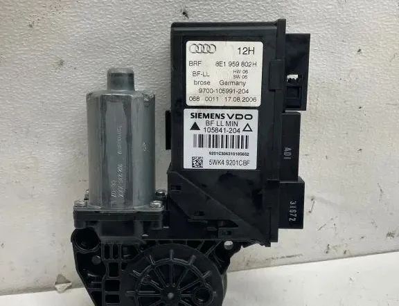 AUDI A4 B8/8K (2011-2016) Motor regulátora okna ľavých predných dverí 8E1959802H,9700105991204 33226359