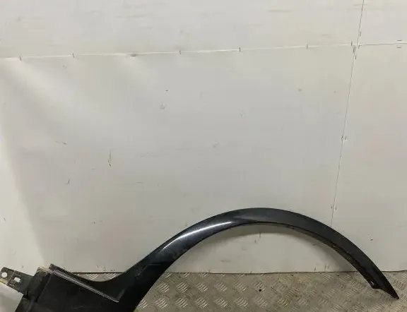 BMW X3 E83 (2003-2010) Pravé predné blatníkové lemovanie 3405818 33226585