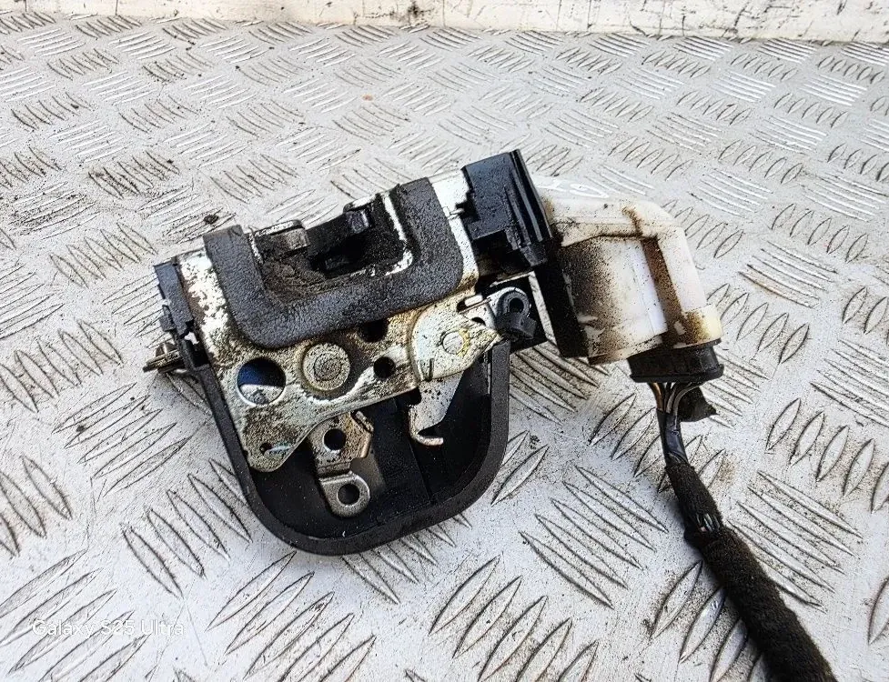 ALFA ROMEO GT 937 (2003-2010) Front Left Door Lock 33336572