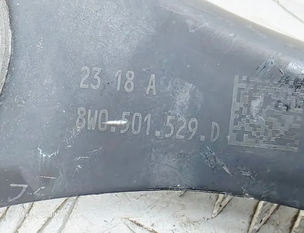 AUDI A4 B9/8W (2015-2024) Rear control arm 8W0501529D,8W0501531D 33494775