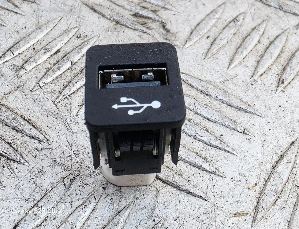 BMW X3 M F97 (2019-2023) USB 7455580 33494942