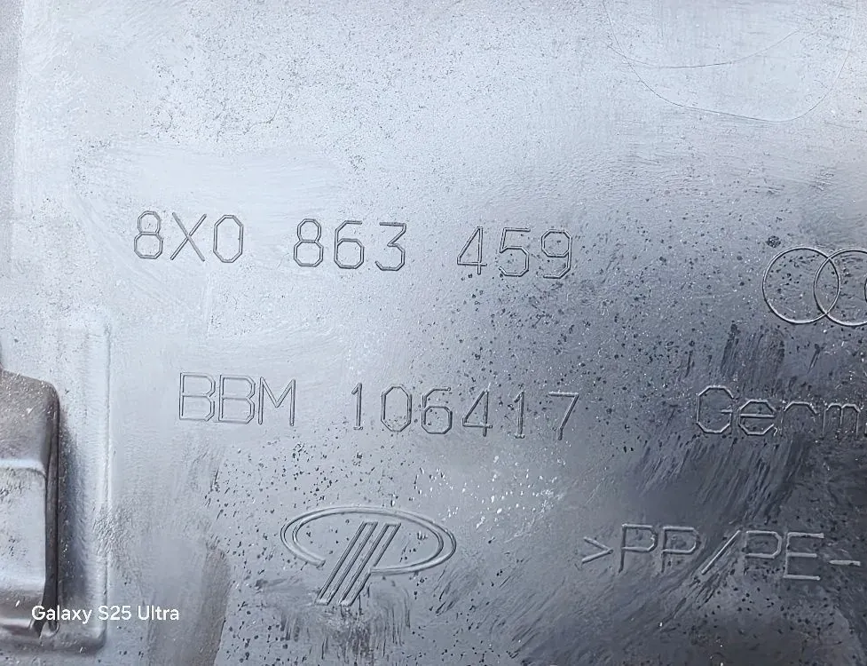 AUDI A1 8X (2010-2020) Ozdobné lemovanie zámky kufra 8X0863459 33538856