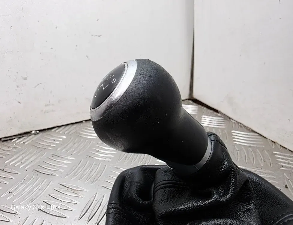 AUDI A1 8X (2010-2020) Gear Shifting Knob 8P0863279A 33539028