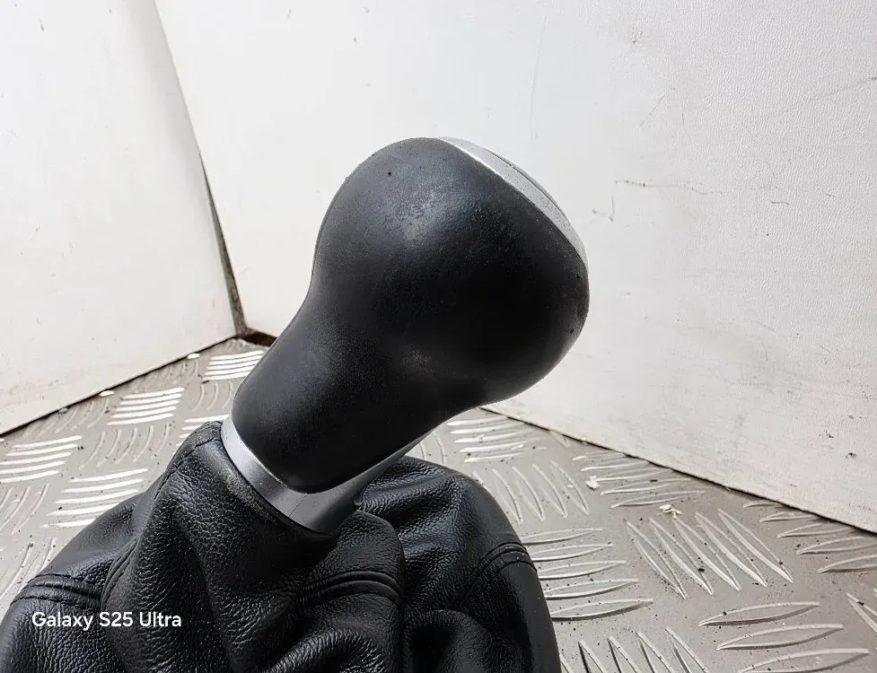 AUDI A1 8X (2010-2020) Gear Shifting Knob 8P0863279A 33539028
