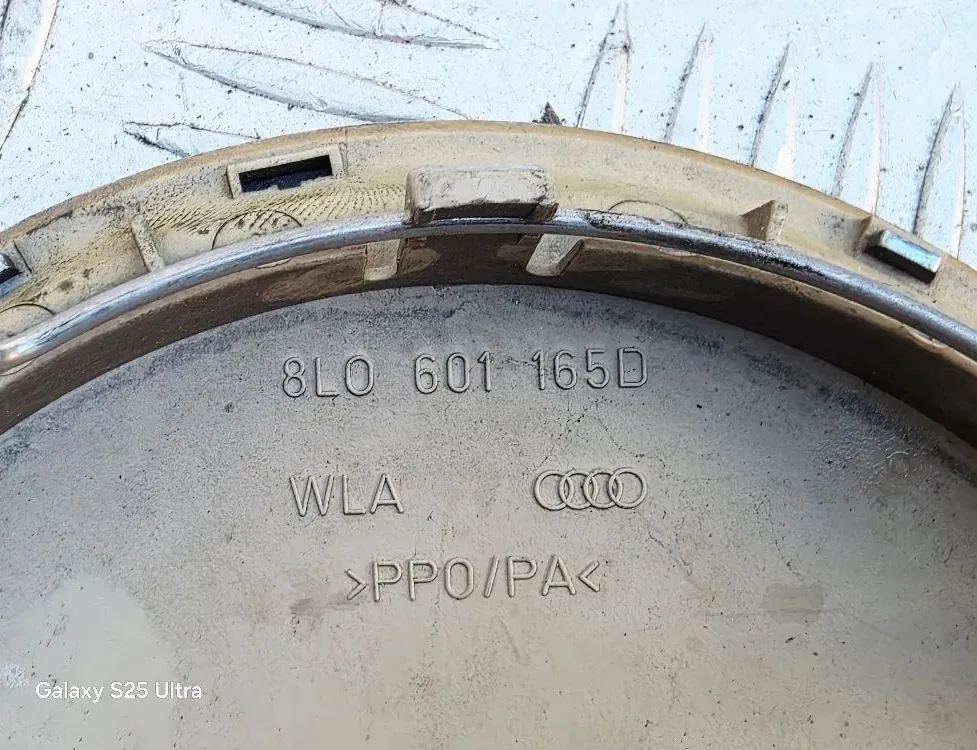 AUDI A4 B6/8E (2000-2005) Wheel Covers 8L0601165D 33579481
