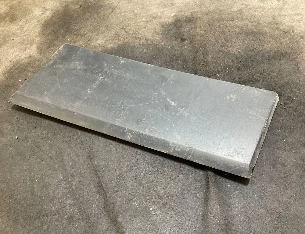 RENAULT Trafic 3 generation (2014-2023) Pravé zadné blatníkové lemovanie 93868749,788131169 33804697