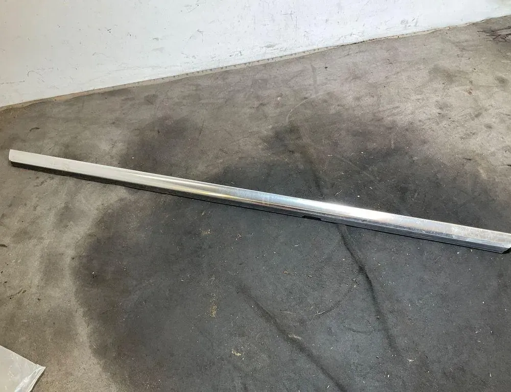 MERCEDES-BENZ CLA-Class C118 (2019-2023) Ľavé zadné dverové lemovanie A1187301800 33804714