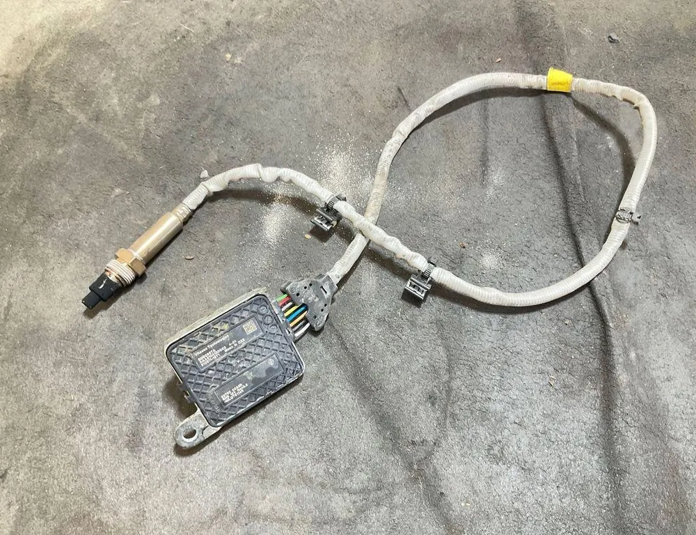 RENAULT Trafic 3 generation (2014-2023) Lambda Oxygen Sensor 227900033R,AAA2104130000 33805068