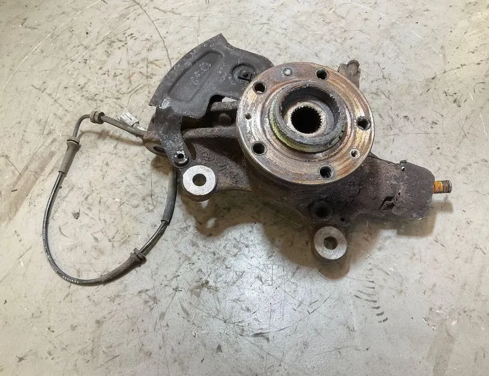 PEUGEOT Expert 2 generation (2007-2020) Ľavý predný náboj kolesa 33806991