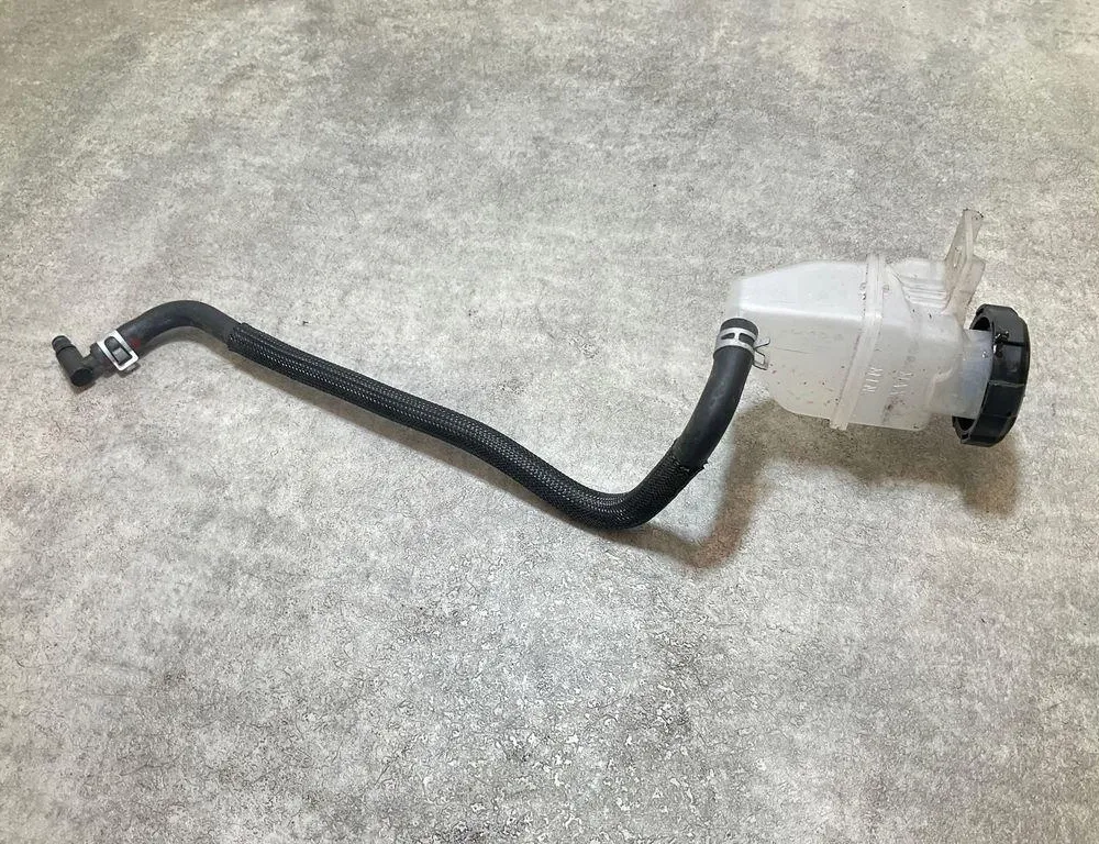 KIA Niro 2 generation (2022-2023) Бачок жидкости сцепления 410662B210 33807613